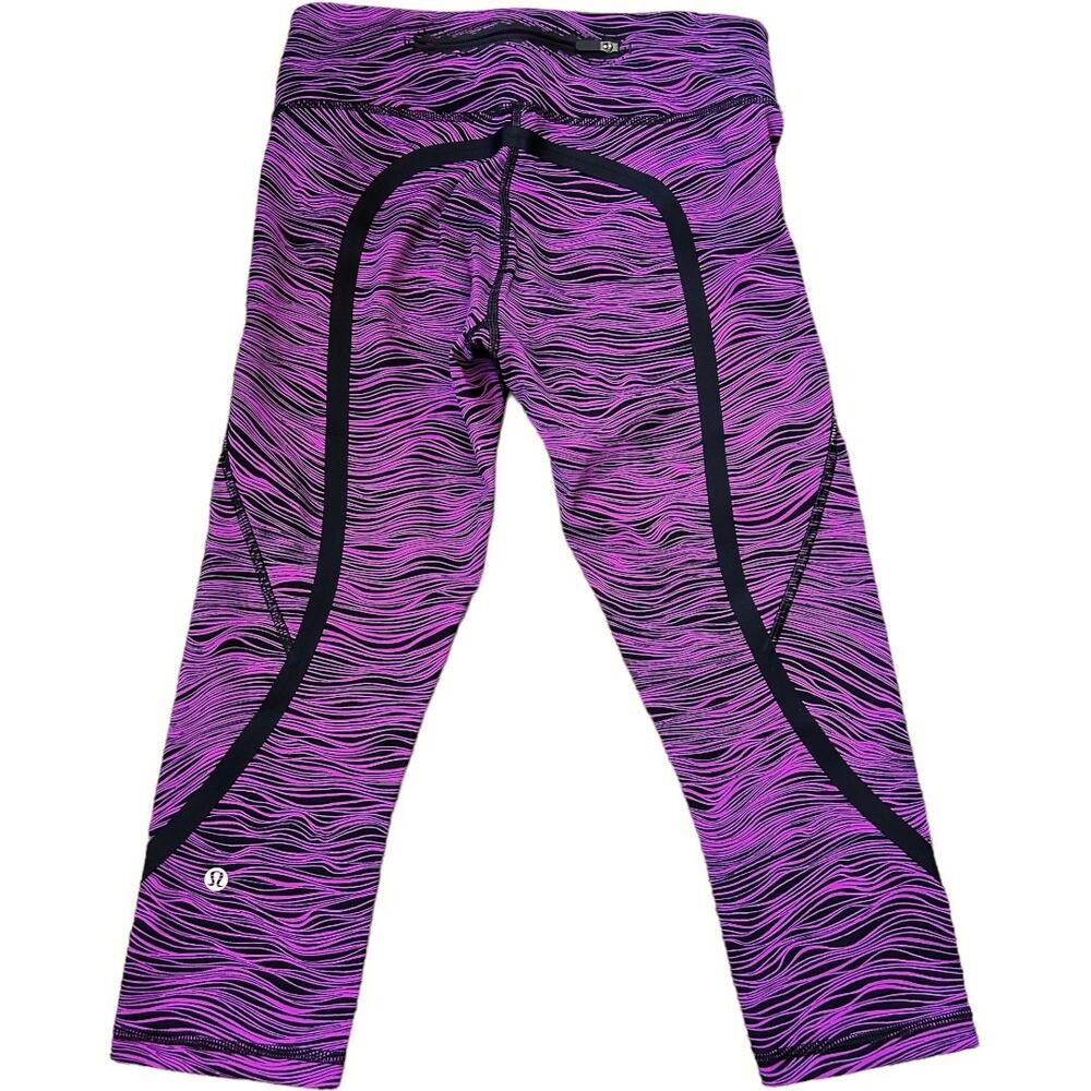 LULULEMON On Track Crop Life Lines Polar Pink & Black Reflective 21” Size 4 NWOT
